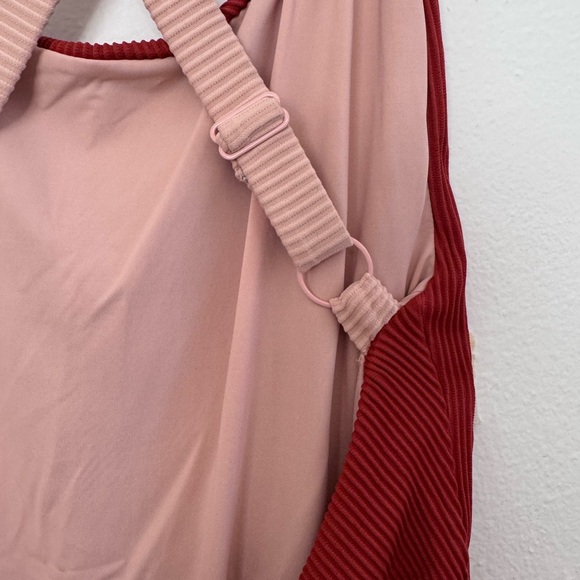 Marine Layer One Piece Sayulita Swimsuit - Picture 4 of 9